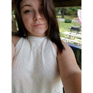 Meet your Posher, Nina